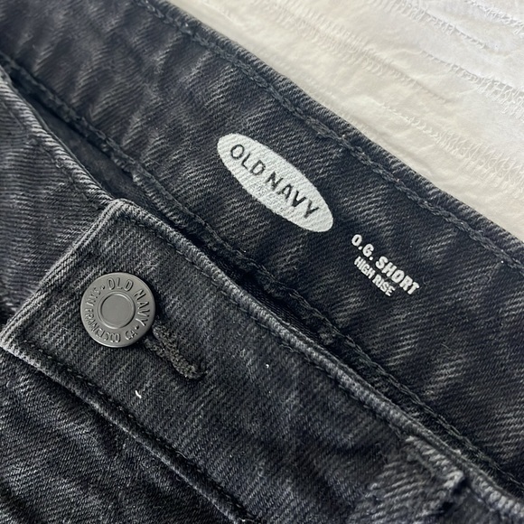 Old Navy shorts OG short high-rise women’s black shorts size 16 plus - Picture 3 of 8